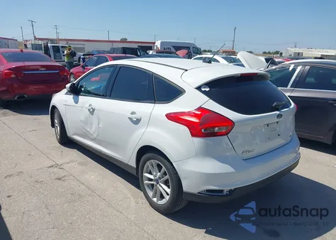 2018 Ford Focus Se z USA, uszkodzony, nr VIN 1FADP3K21JL262029